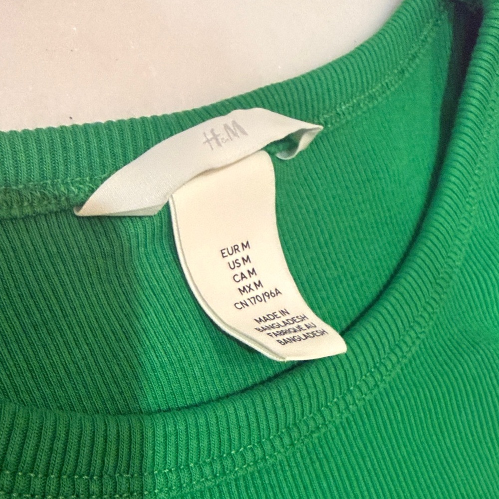 H&M Emerald Ribbed Top - Picture 2 of 3